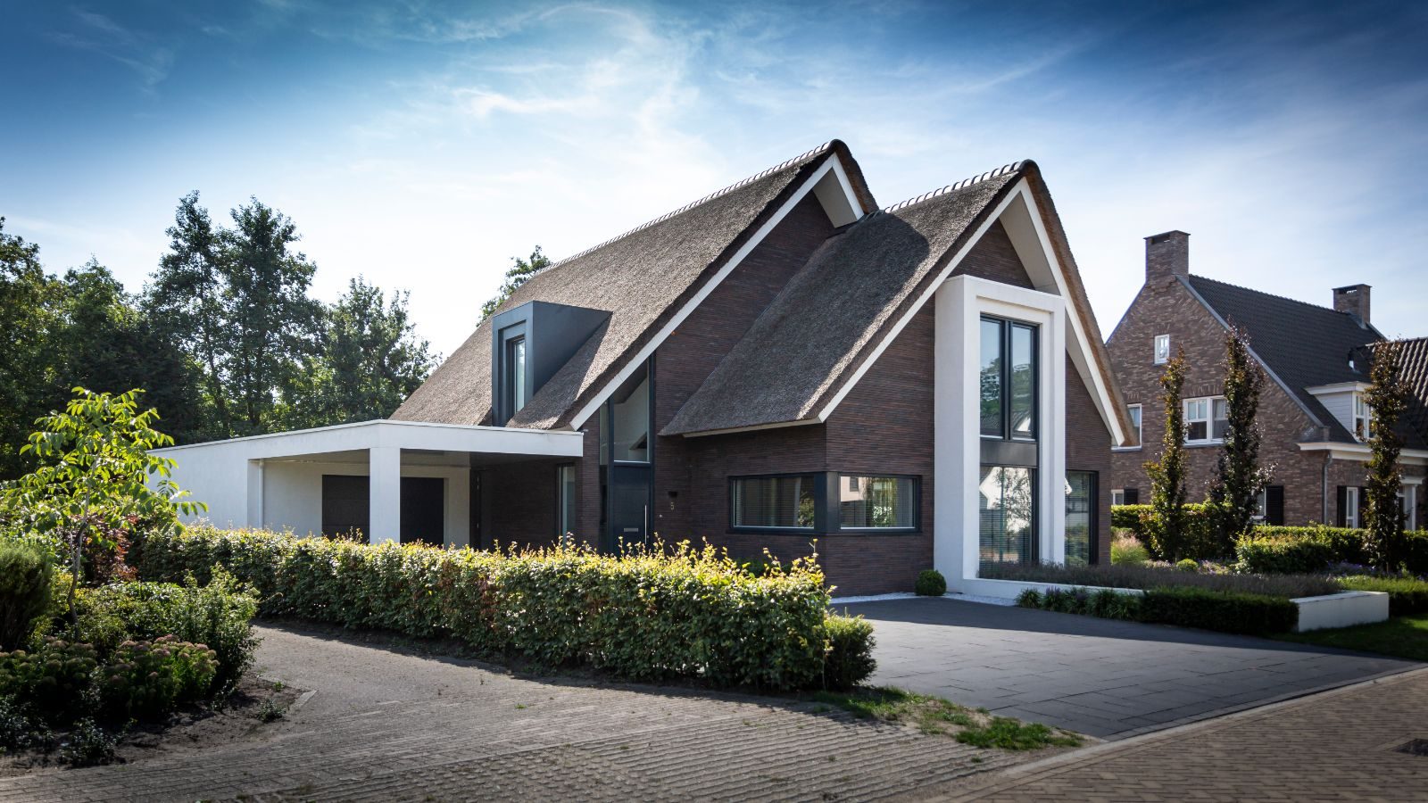 Woning met rieten dak