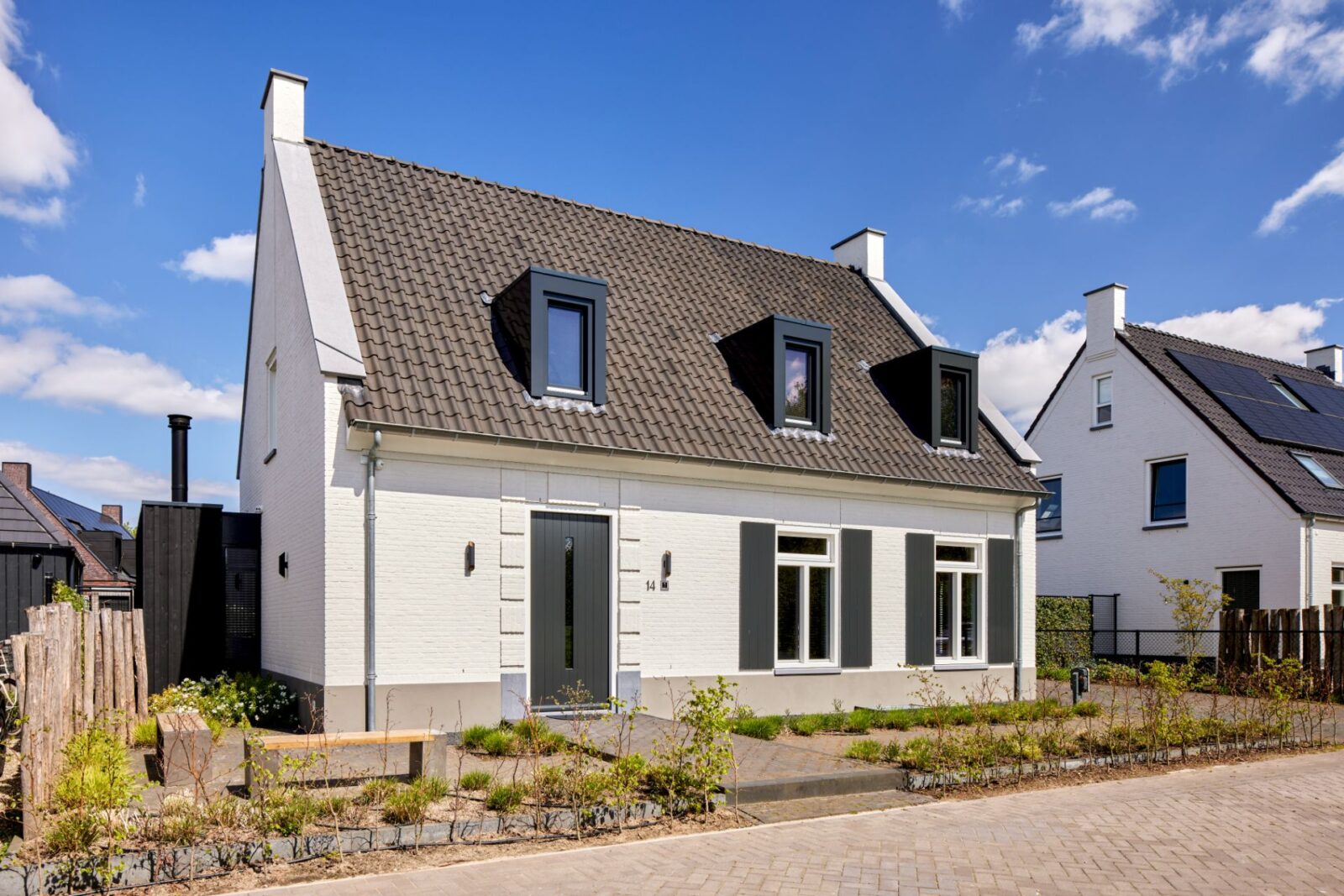 Nieuwbouw traditionele woonvilla